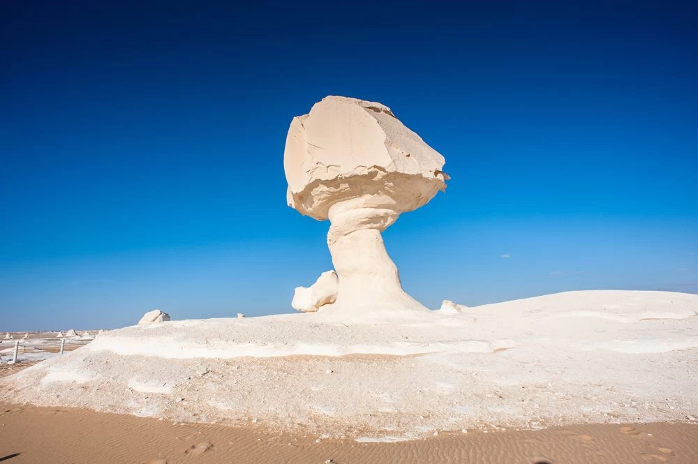 3 Days Bahariya Oasis and White Desert Safari Trip
